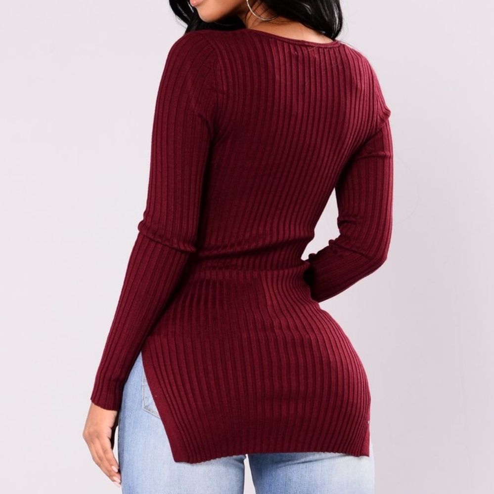 SOLD V Neck Ribbed sweater - Picture 2 of 2